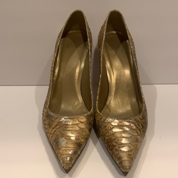 Stuart Weitzman Snakeskin Stilettos Size 9 - Picture 2 of 7